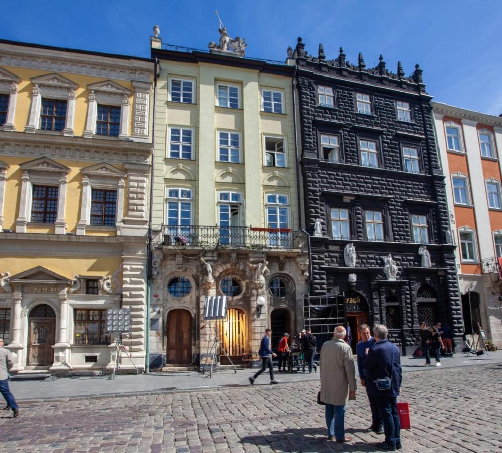 Artrooms -Round Windows Rynok Sq Гостевой дом Львов, Украина